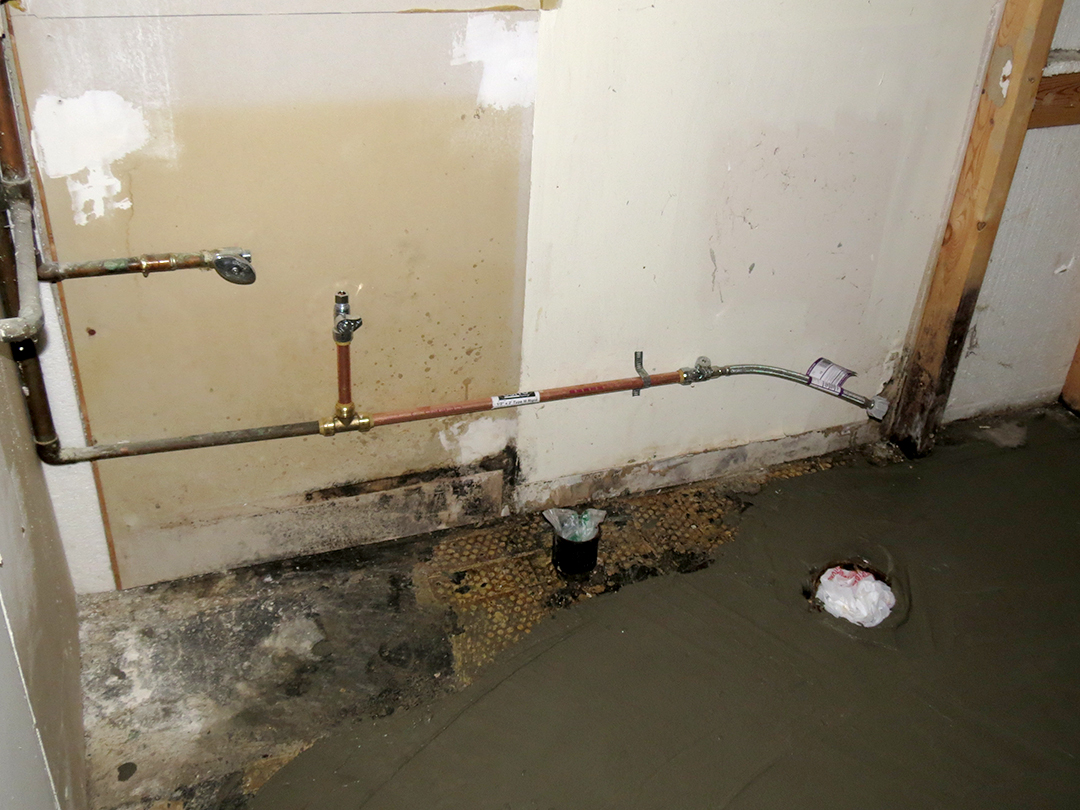 gal/2014/2014-05-19_-_Basement_bath_progress_pics/ZIMG_1414.jpg