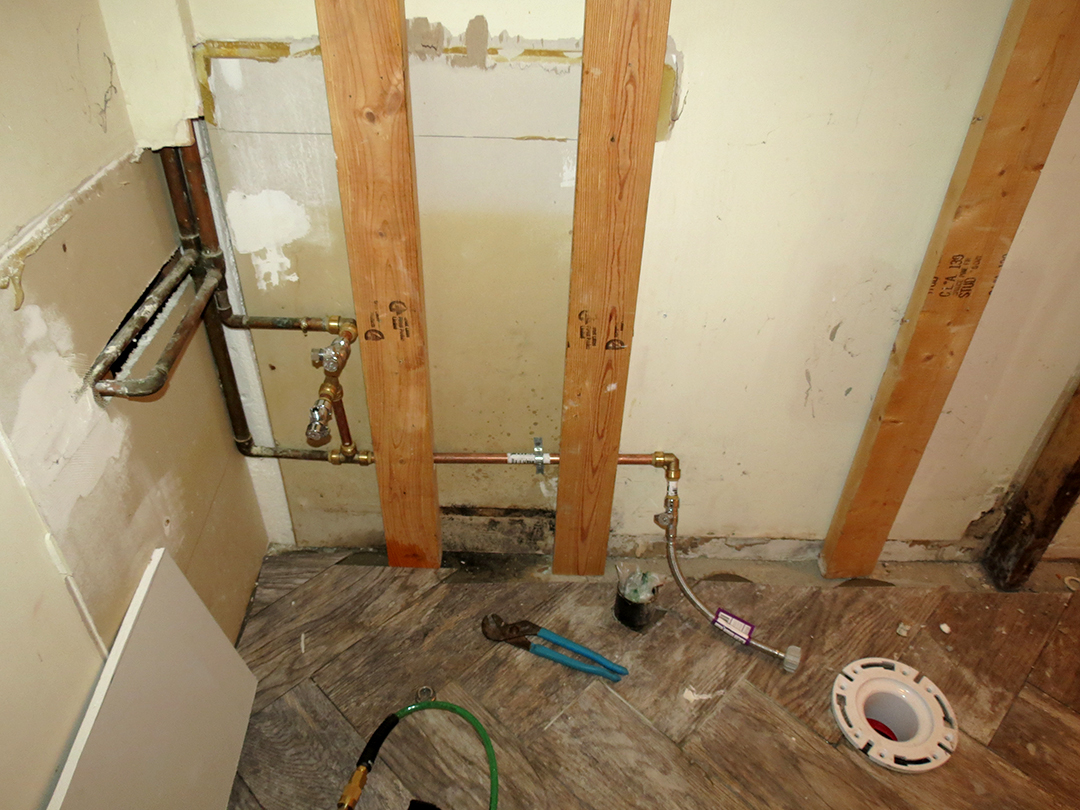 gal/2014/2014-05-19_-_Basement_bath_progress_pics/ZIMG_1466.jpg