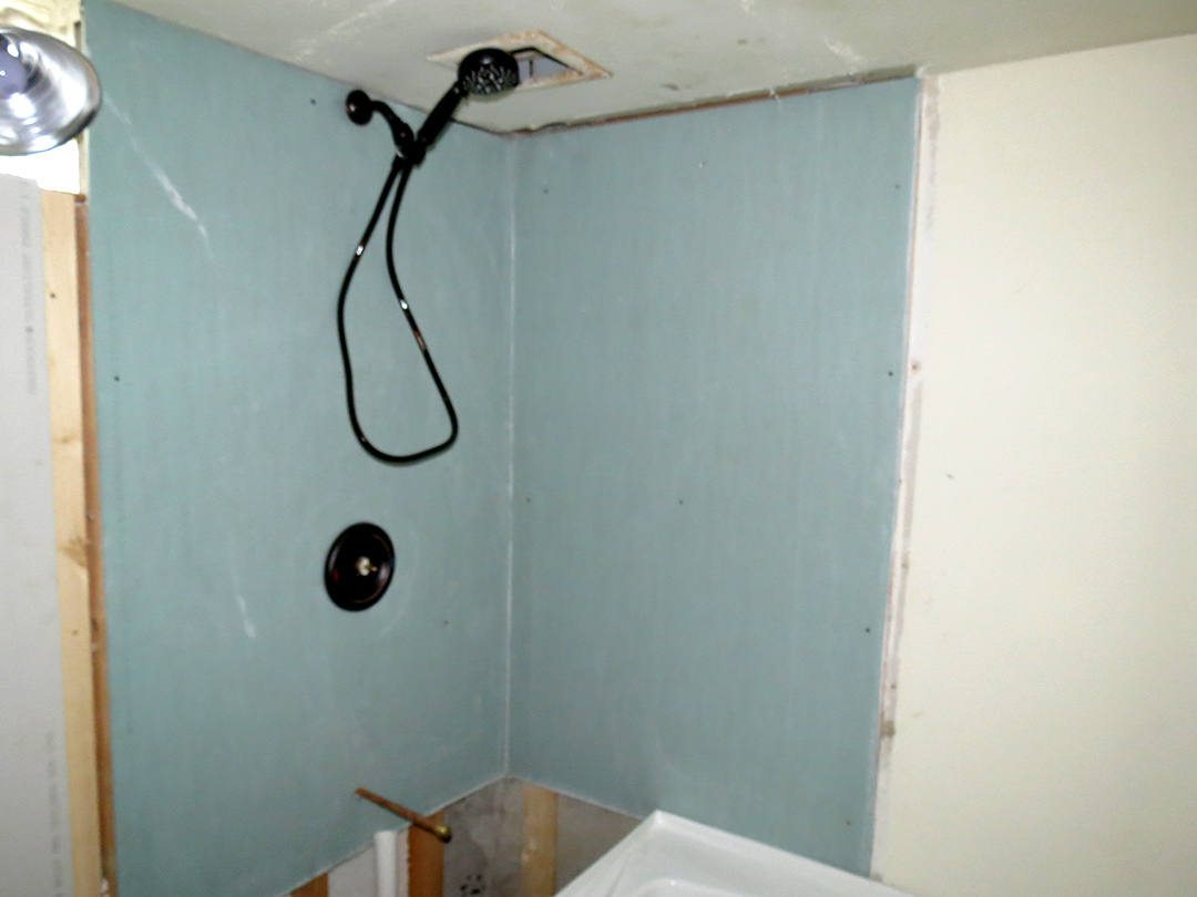 gal/2014/2014-05-19_-_Basement_bath_progress_pics/ZIMG_1671.jpg