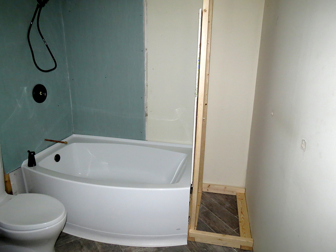 gal/2014/2014-05-19_-_Basement_bath_progress_pics/ZIMG_1693.jpg